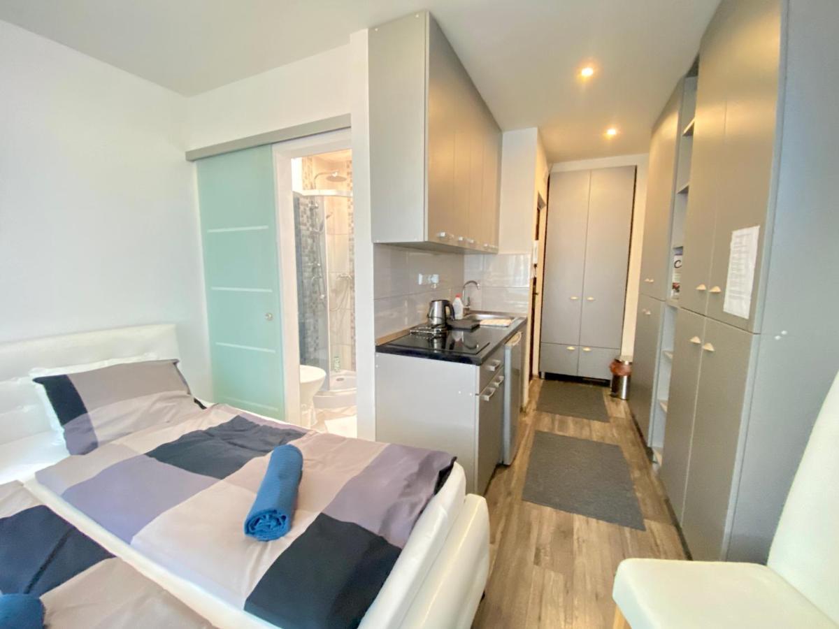 24 Hour-Self Check-In Apartment Namestie Svaeteho Egidia Poprad Bagian luar foto