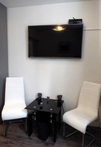 24 Hour-Self Check-In Apartment Namestie Svaeteho Egidia Poprad Ruang foto